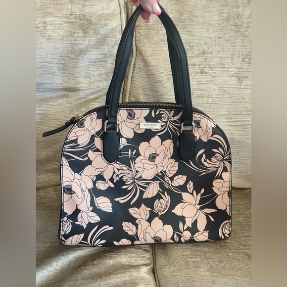 kate spade Handbags - Kate Spade New York Laurel Way gardenia Reilly handbag